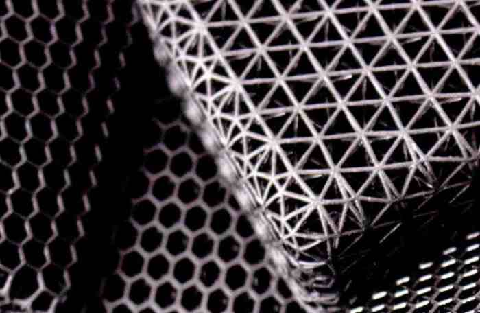  مروری-بر-فناوری-پرینت-سه-بعدی-کربنDLS 